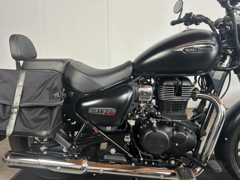 Royal Enfield Meteor 350 (2023)